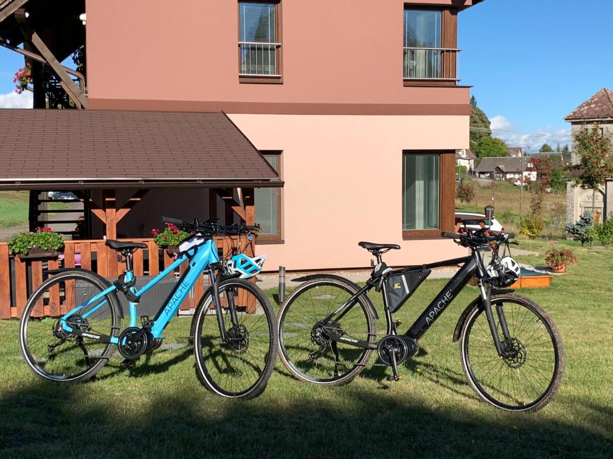 Apartmany Na Rozcesti Lomnice nad Popelkou Buitenkant foto