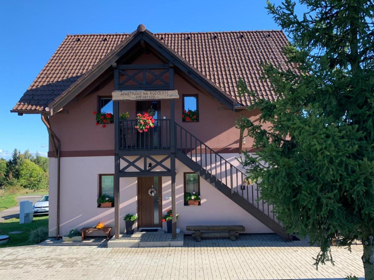 Apartmany Na Rozcesti Lomnice nad Popelkou Buitenkant foto