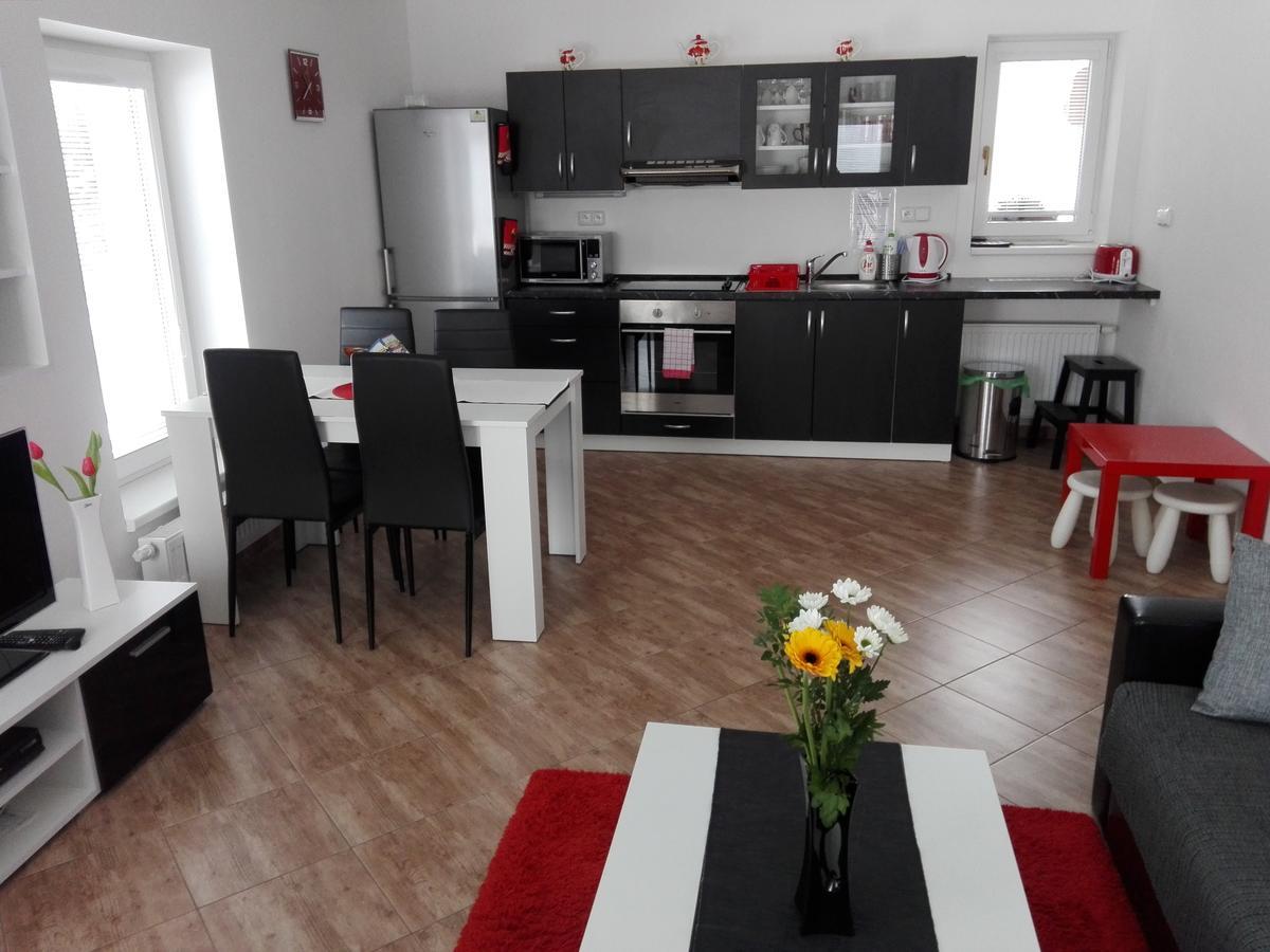 Apartmany Na Rozcesti Lomnice nad Popelkou Buitenkant foto